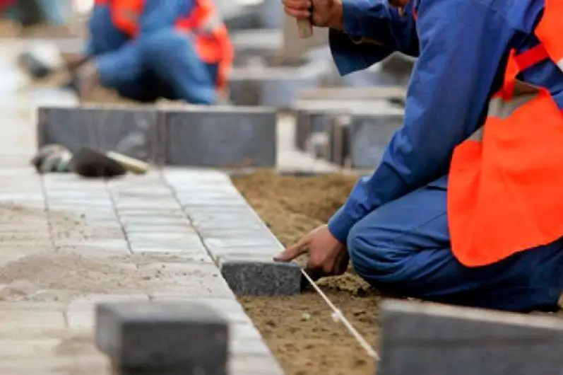 Чет эллик ишчилар асосан қайси соҳаларда ишлашади