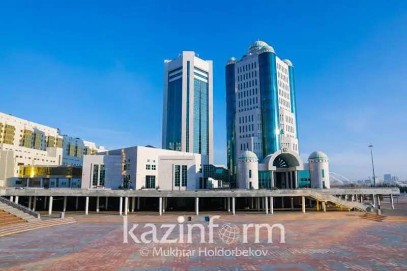Парламент Тұңғыш Президентке қатысты заңды қабылдады