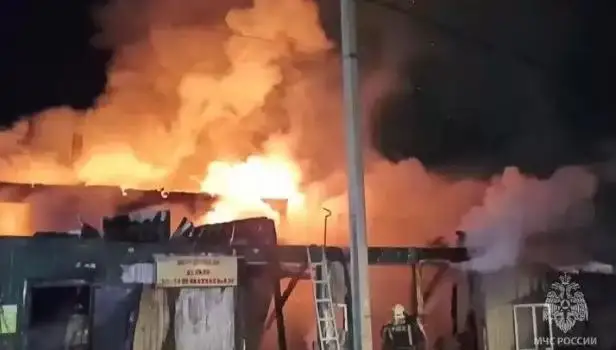 俄罗斯一处养老院发生火灾造成20人死亡