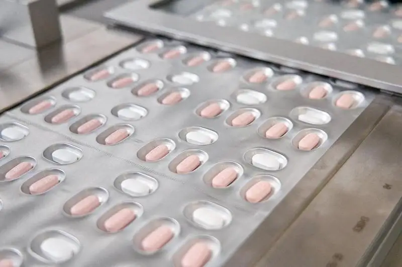 Новый препарат против COVID-19 одобрили в Евросоюзе