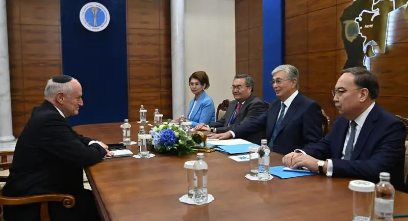 Prezıdent Amerıkanyń iri evreı uıymdary konferentsııasy tóraǵasynyń orynbasaryn qabyldady