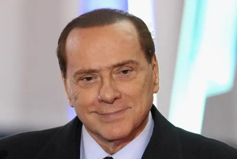 Италиянинг собиқ бош вазири Сильвио Берлускони вафот этди
