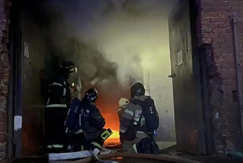 Россия пойтахти марказидаги гул омборида юз берган ёнғинда 6 киши ҳалок бўлди