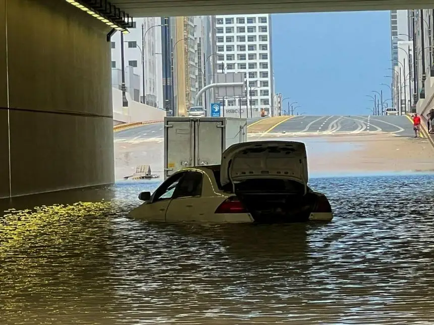 Дождь в Эмиратах. Искусственный ливень в ОАЭ. Быт ли дожди в ОАЭ. Busan Eco Delta Smart City.