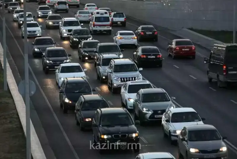 Қозоғистон Осиё ва Европани боғловчи жаҳон транспорт хабига айланиши керак – Президент