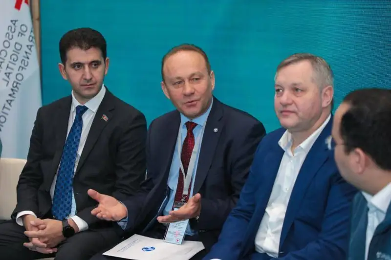 Тоқаевнинг сайловолди штабига халқаро кузатувчилар ва 44 нафар журналист келган