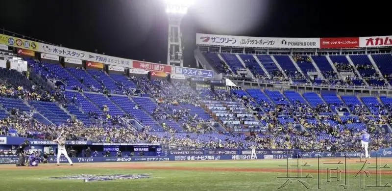 日本政府11月起将解除大型活动1万人上限