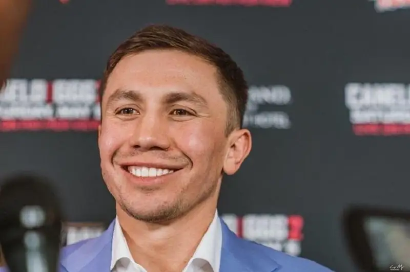 گولوۆكين ءوزىن ەكىجۇزدى دەپ سانايتىن «كانەلوعا» جاۋاپ بەردى