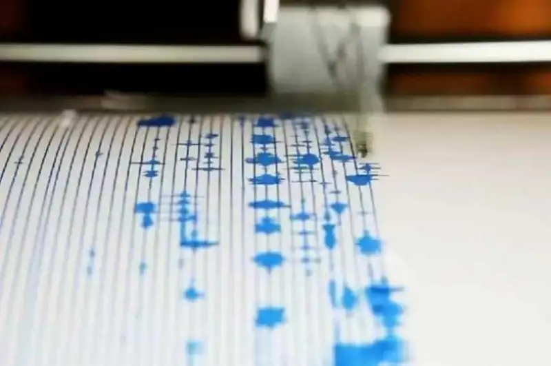 Бугун тунда Туркияда 5 магнитудали зилзила юз берди