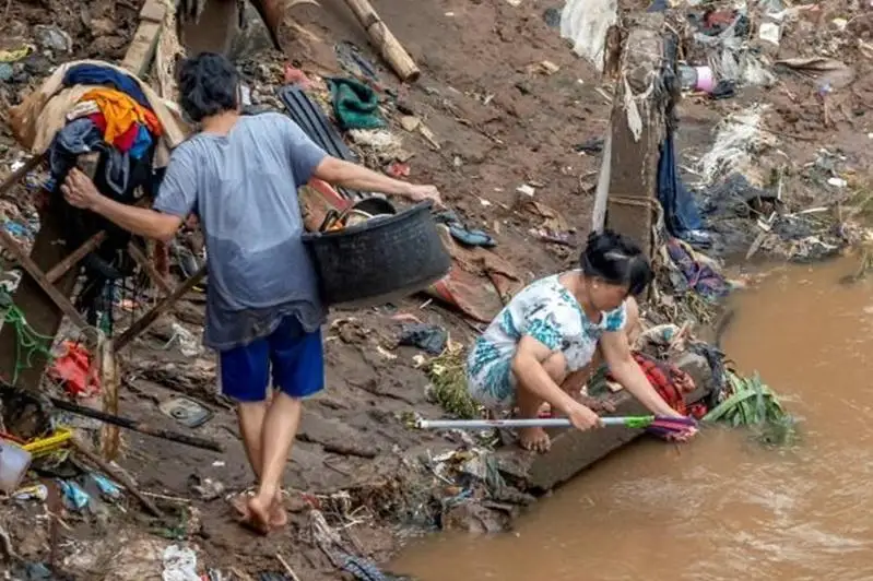 印尼雅加达暴雨已致60人死亡