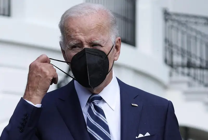 АҚШ Президенти коронавирус пандемияси тугаганини эълон қилди