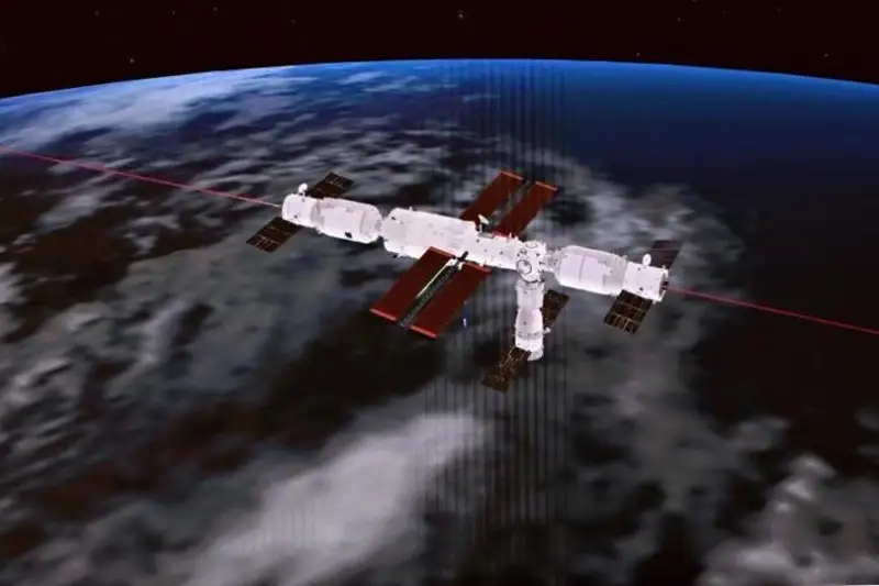 Хитойнинг Шэньчжоу-14 космик кемаси экипажи 4 декабрда Ерга қайтади