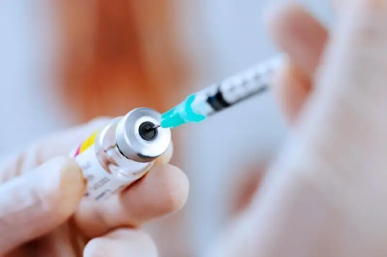 Ўзбекистонда 170 мингдан ортиқ бола коронавирусга қарши емланди