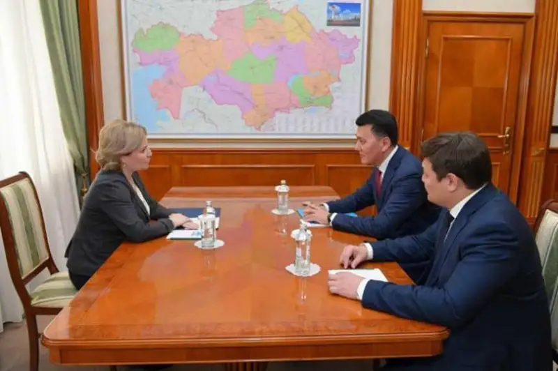 Ерлан Қарин Россия Маданият вазири Ольга Любимова билан учрашди