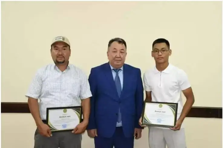 جانىپ جاتقان كولىكتەن ادامداردى الىپ شىققان ازاماتتار مەملەكەتتىك ماراپاتقا ۇسىنىلدى