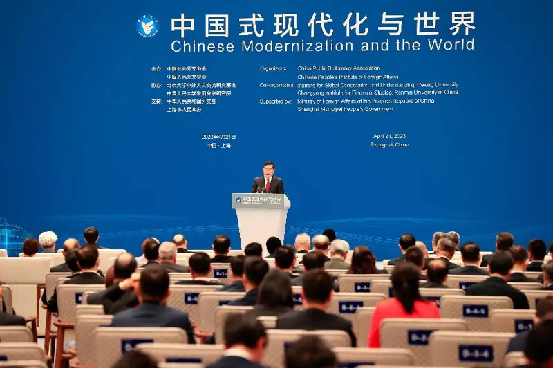 习近平：中方愿以中国式现代化新成就为世界发展提供新机遇