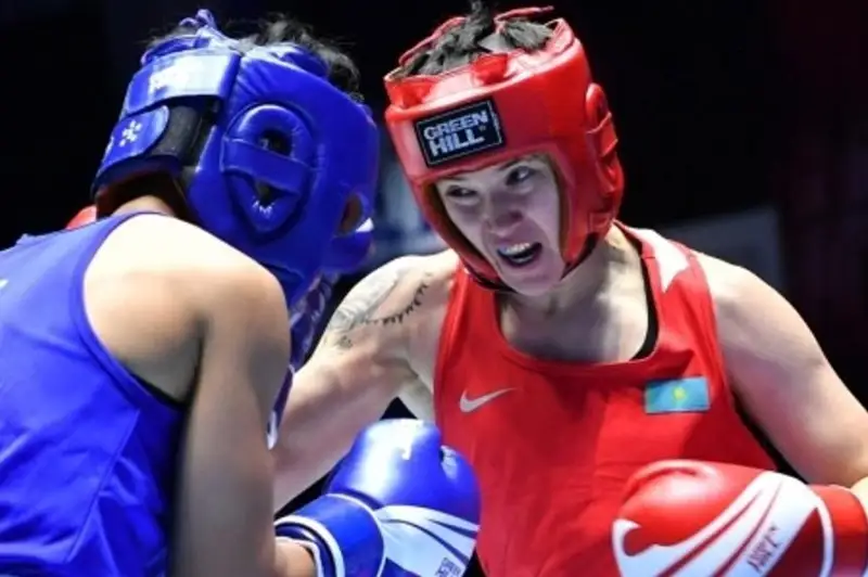 Назым Кызайбай стала бронзовым призером ЧА-2022 по боксу