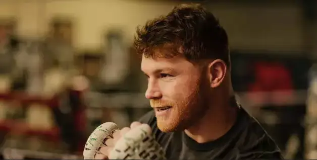 كانەلو گولوۆكينمەن وتەتىن ءۇشىنشى كەزدەسۋىنە قالاي دايىندالىپ جاتقانىن كورسەتتى