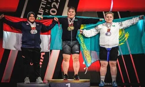 Айзада Мүптілда ауыр атлетикадан Азия чемпионы атанды