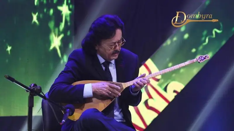 ەگەر قۇرمانعازى مەن تاتتىمبەت ءتىرىلىپ كەلەر بولسا، تالايدىڭ توبەلەرىن ويار ەدى - سەكەن تۇرىسبەكوۆ، كۇيشى