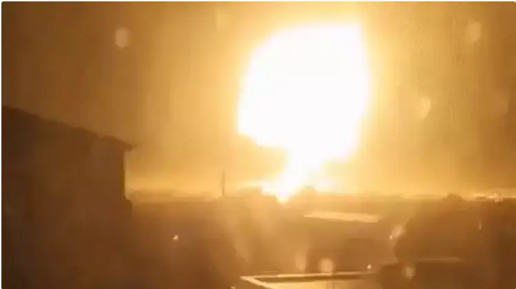 جەلىدە وزبەكستاندا جارىلىس بولعان ءساتتىڭ ۆيدەوسى تارادى