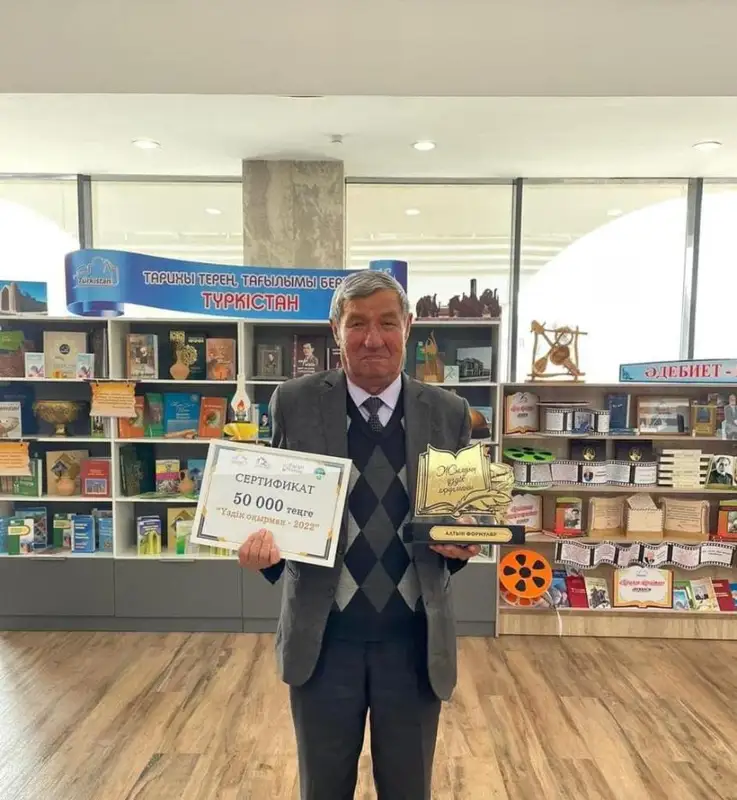 ءبىر جىلدا 100 كىتاپ وقىعان