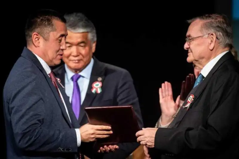 ماجارستاندا قازاقستاندىق اۋدارماشىنىڭ ەڭبەگى ۇزدىك دەپ تانىلدى - فوتو