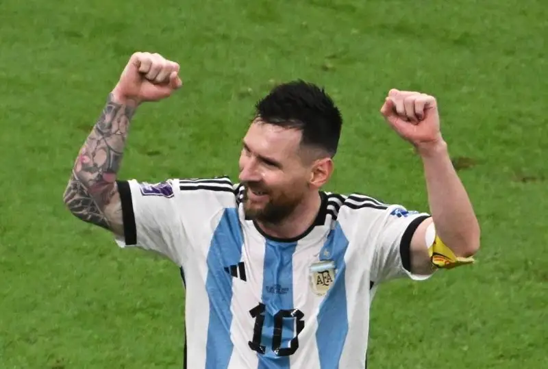 Қатар-2022: Месси ва Мбаппе энг яхши футболчилар рўйхатида пешқадамлик қилмоқда