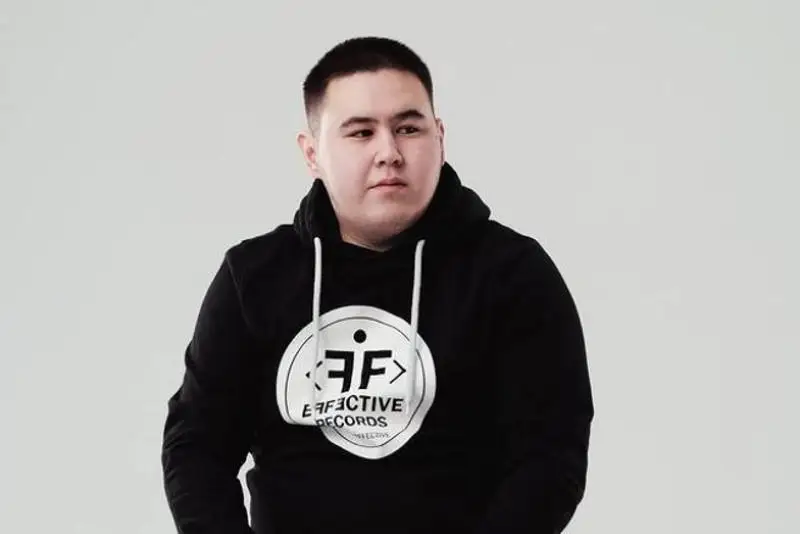 Иманбек анонсировал мировое турне