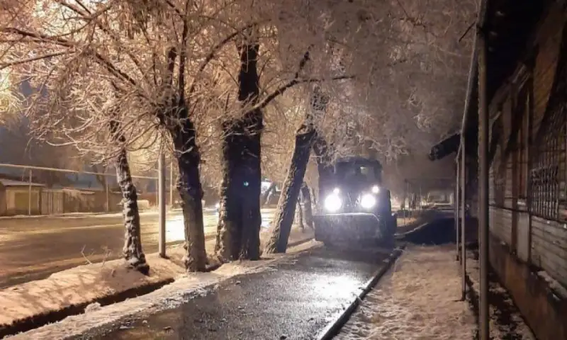 阿拉木图市周边山区昨日降雪量达30公分