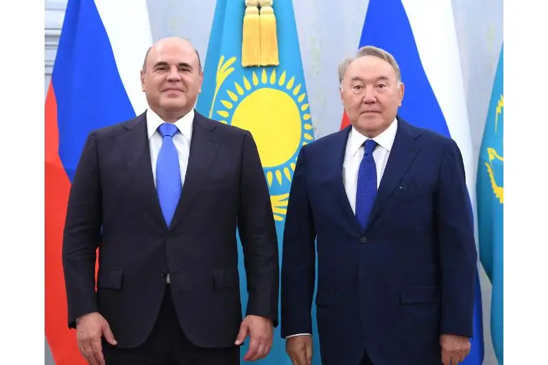 Қозоғистоннинг биринчи Президенти Нурсултон Назарбоев Россия Бош вазири Михаил Мишустин билан учрашди