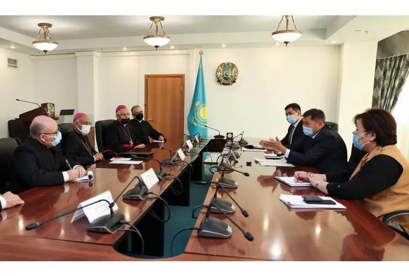 Қозоғистон олимлари Ватикан кутубхонасида туркийлар тарихига оид қўлёзмаларни ўрганиш имкониятига эга бўлади