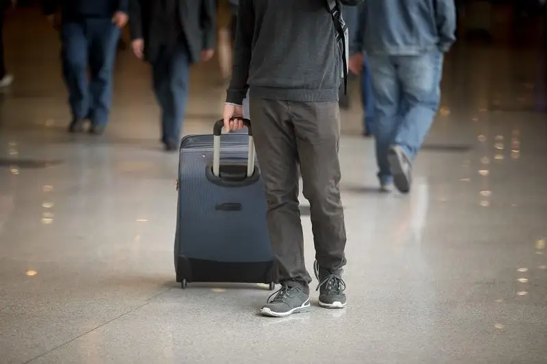 Австралия 21 февралдан эмланган сайёҳлар учун чегараларни очади