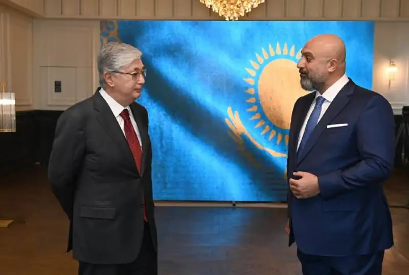 Memleket basshysy Túrkistandaǵy halyqaralyq áýejaıǵa bardy