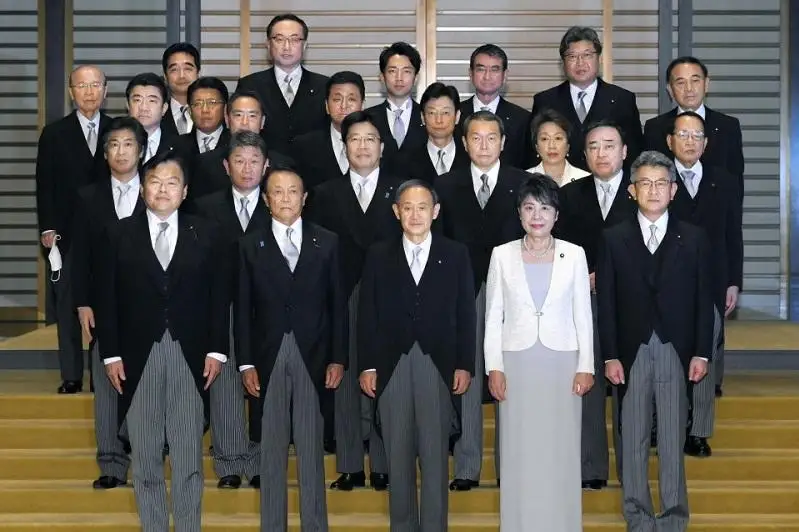 日本菅义伟内阁正式成立