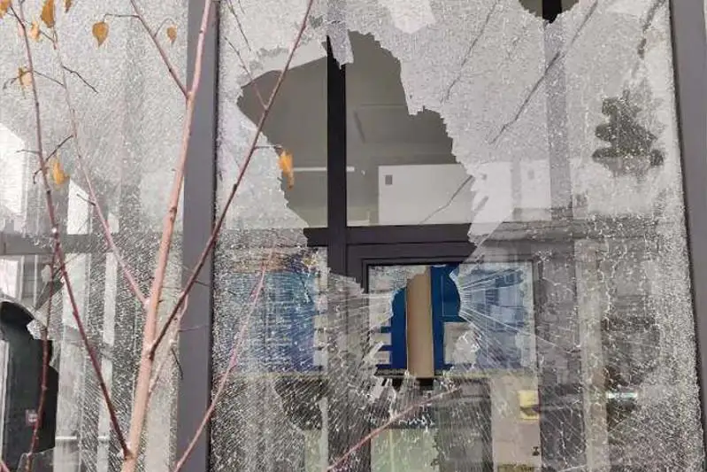 Полицейские здания после штурма показали в Алматы