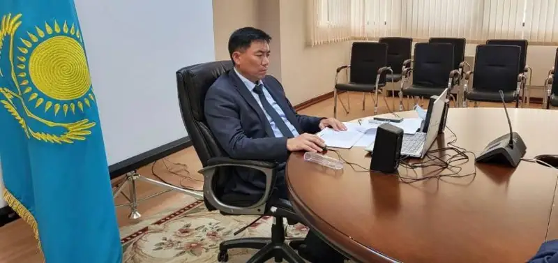 经济部副部长与世界银行代表举行视频会谈