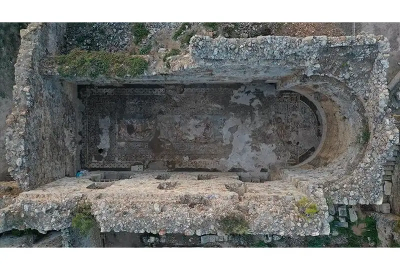 Анталияда Гераклнинг қадимий мозаикаси топилди