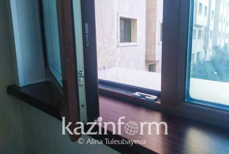 18-летний парень спрыгнул с 24-го этажа в Астане