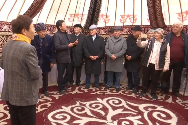 الاشوردا قۇرىلتايىنا 10 مىڭ ادام جينالعان اققۇساق قونىسى كيەلى جەرلەر كارتاسىنا ەندى