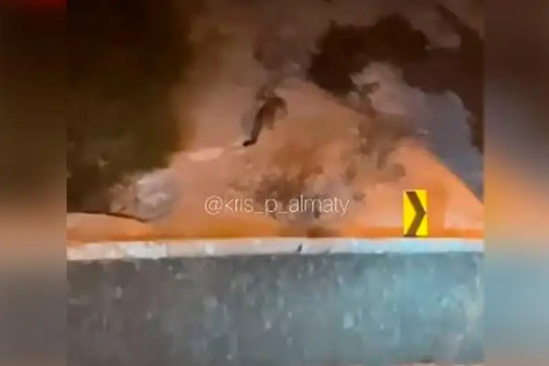 شىمبۇلاقتا ادامدار قار بارىسىن ۆيدەوعا ءتۇسىرىپ الدى