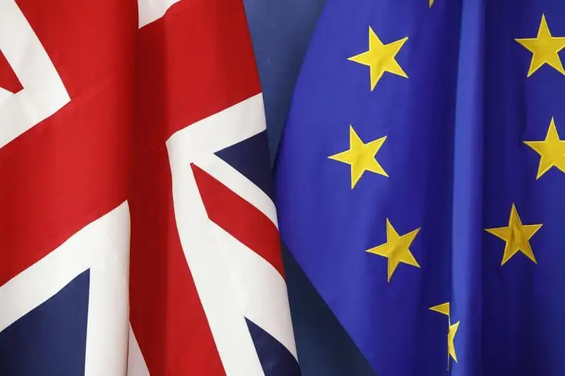 英国与欧盟就脱欧协议文本达成一致