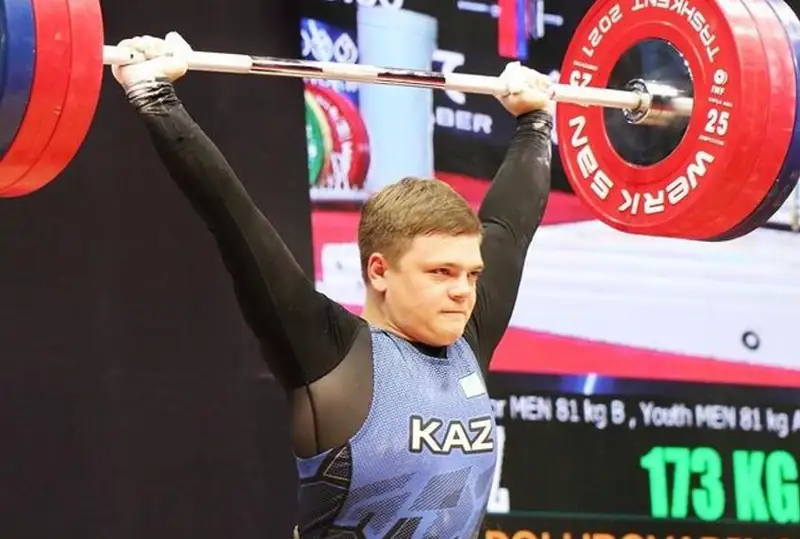 Қозоғистон ёшлари оғир атлетика бўйича Осиё чемпионатида учинчи олтин медални қўлга киритди