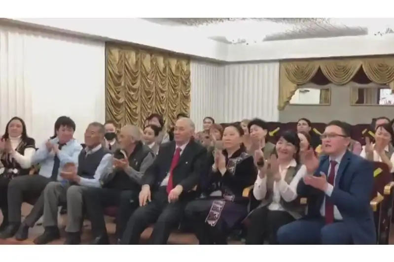 كۇتپەگەن توسىن سىي: سەمەيلىكتەردىڭ اباي وبلىسى قۇرىلاتىنىن العاش ەستىگەن ءساتى