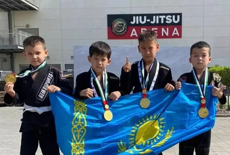 Қазақстандық жасөспірімдер джиу-джитсудан әлем чемпионатында жеңімпаз атанды