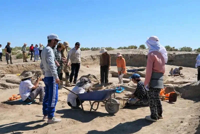 جانكەنت كونە قالاشىعىندا ارحەولوگيالىق جادىگەرلەر تابىلدى - فوتو
