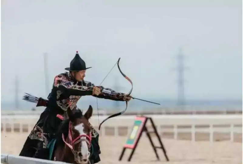 شىمكەنتتە العاش رەت جامبى اتۋدان ازيا كۋبوگى ءوتىپ جاتىر