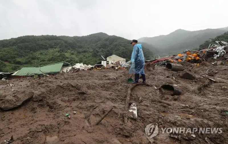 韩国暴雨已致26人死亡10人失踪
