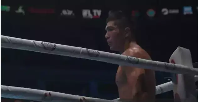 قازاق بوكسشى كارەراسىندا العاش رەت جەڭىلدى