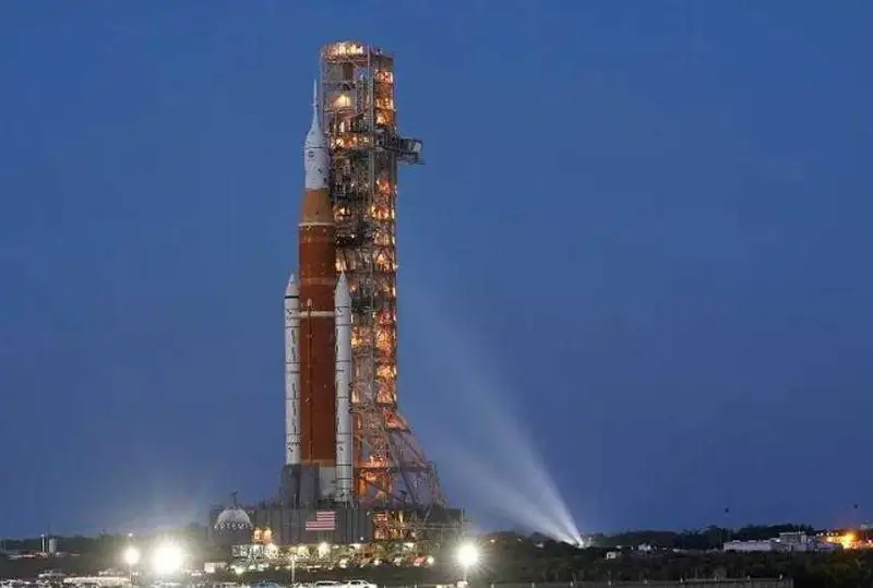 Келаси йили Ойга учадиган космонавтларнинг исмлари бугун эълон қилинади